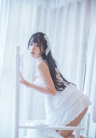 免费又色又爽无遮挡的扒胸罩电影_手机免费播放动漫