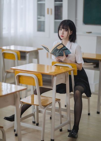 凌晨三点半免费高清电视剧_BD英语BD在线观看