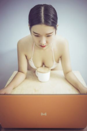 亚洲亚洲精品av在线gay_720神马影院在线